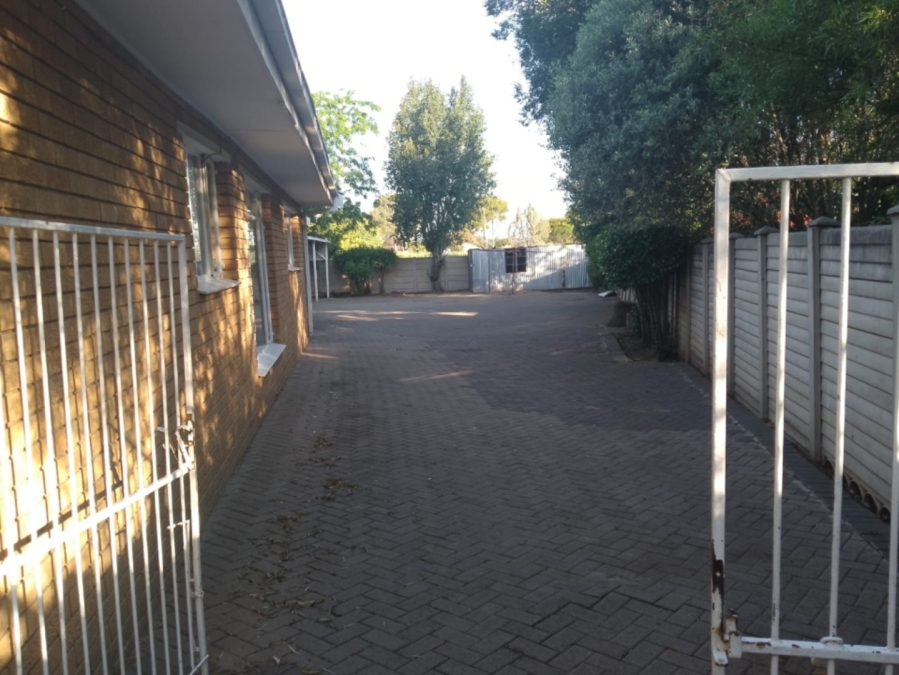 To Let 4 Bedroom Property for Rent in Fichardt Park Free State